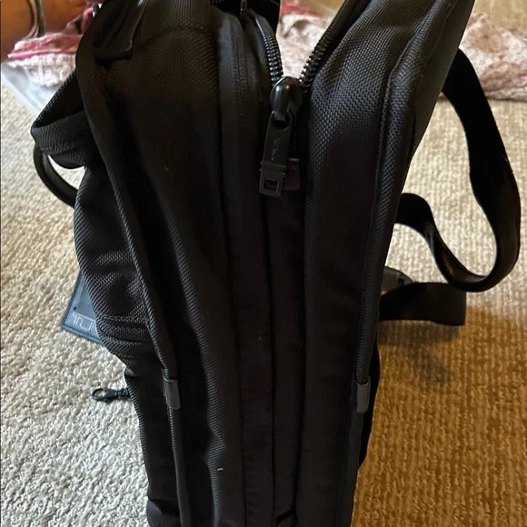 TUMI Alpha briefcase - Picture 14 of 16